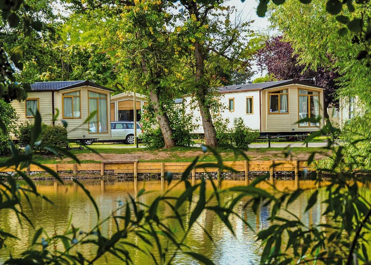 Lakeside Holiday Park Hotel Burnham-on-Sea Exterior foto